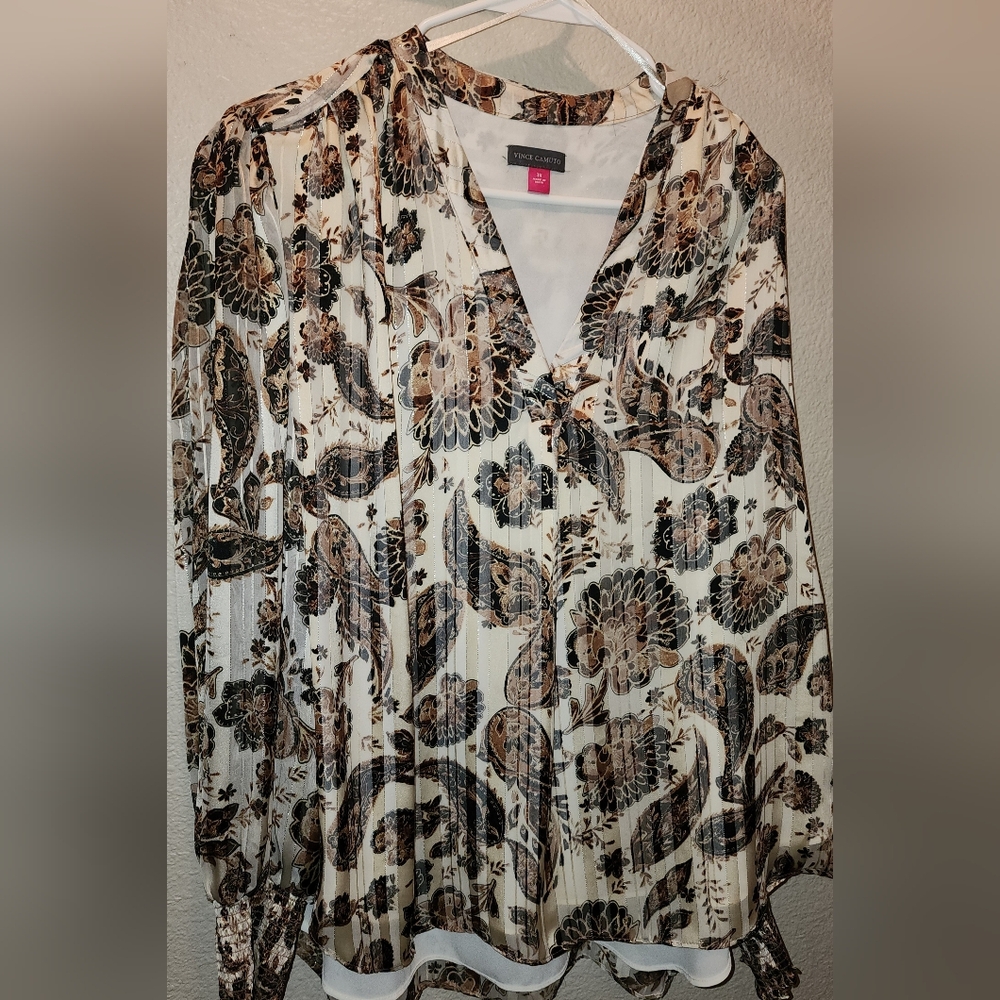 Vince Camuto Cream and Brown Paisley Blouse